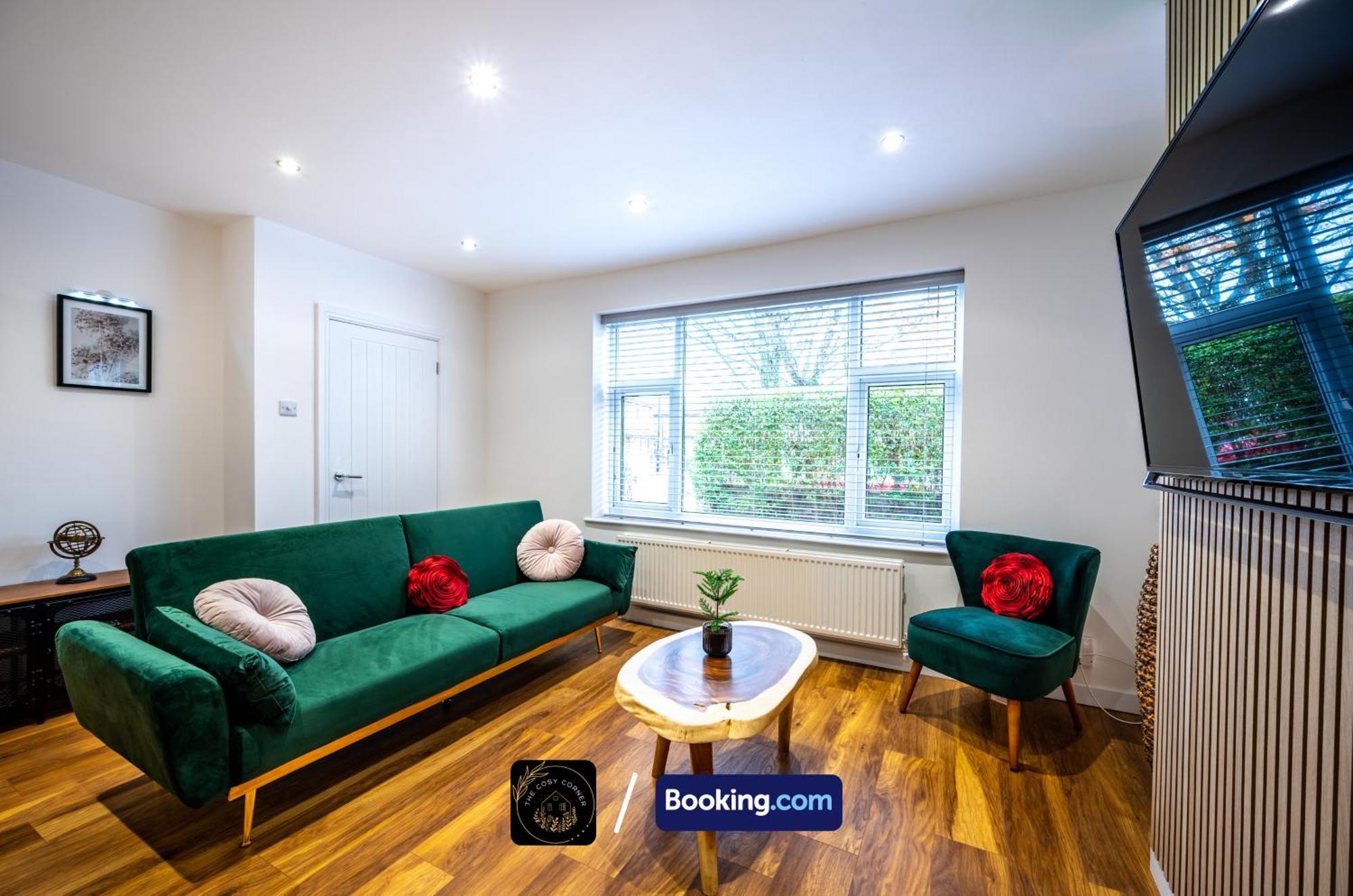 Apartament Cosy 3-Bed House, Garden & Free Parking In Stretford Manchester Zewnętrze zdjęcie